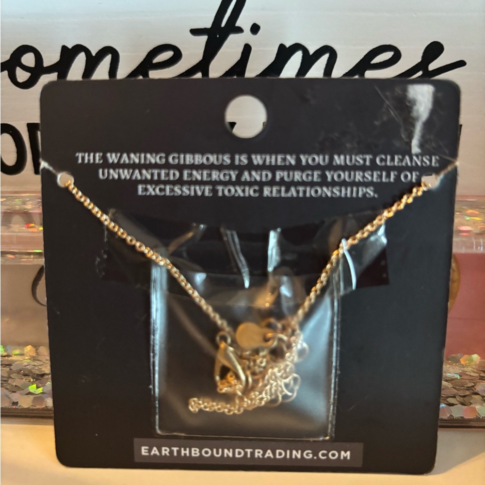 NWT EARTHBOUND Gold Necklace with Purple Pendant - Picture 2 of 3